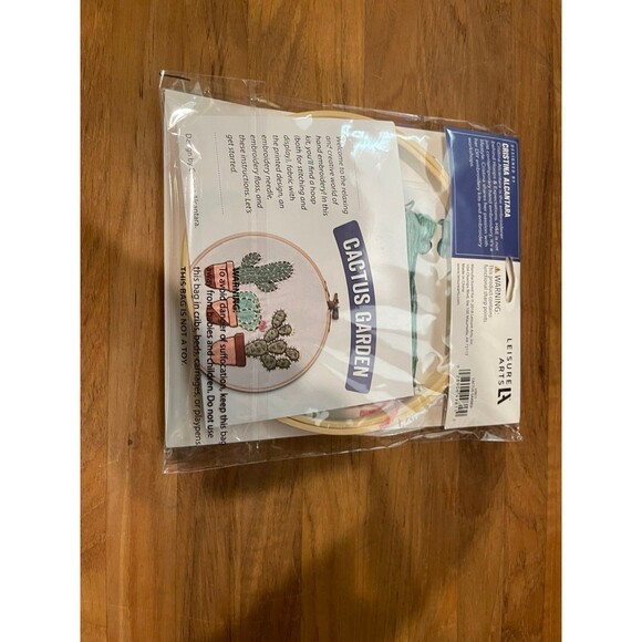 New Leisure Arts 49811 Embroidery Kit Maker 6" Cactus - Picture 3 of 4